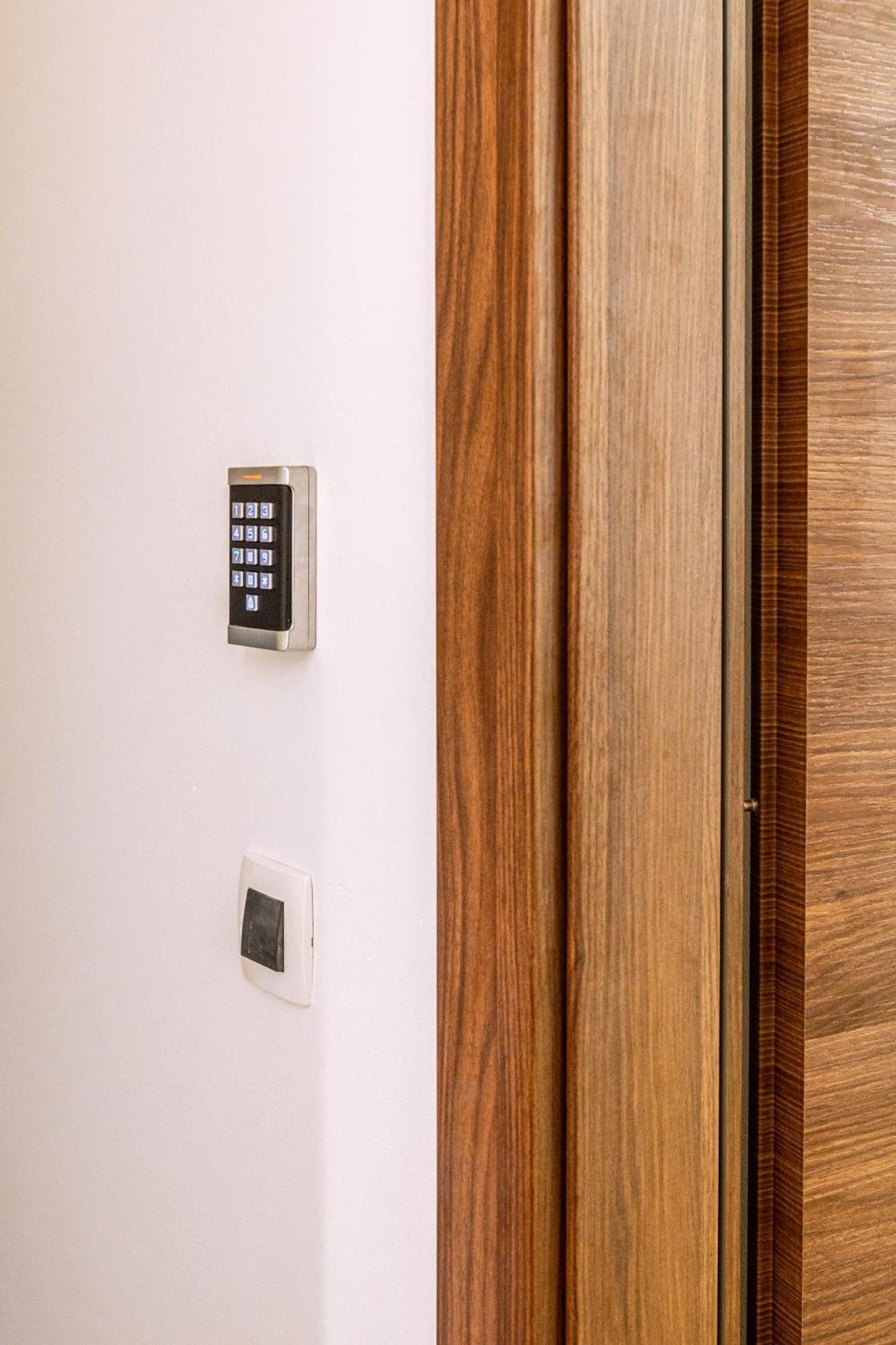 Luxury 2 Bedroom-2 Bathroom Apartment & Studio App With Rooftop Terrace Сплит Экстерьер фото