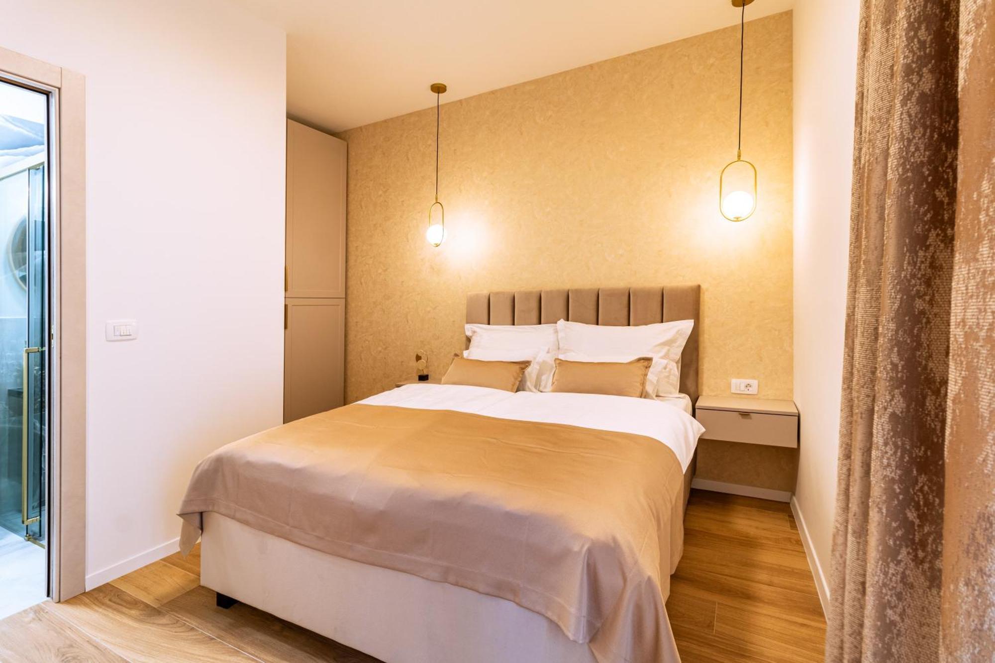 Luxury 2 Bedroom-2 Bathroom Apartment & Studio App With Rooftop Terrace Сплит Экстерьер фото
