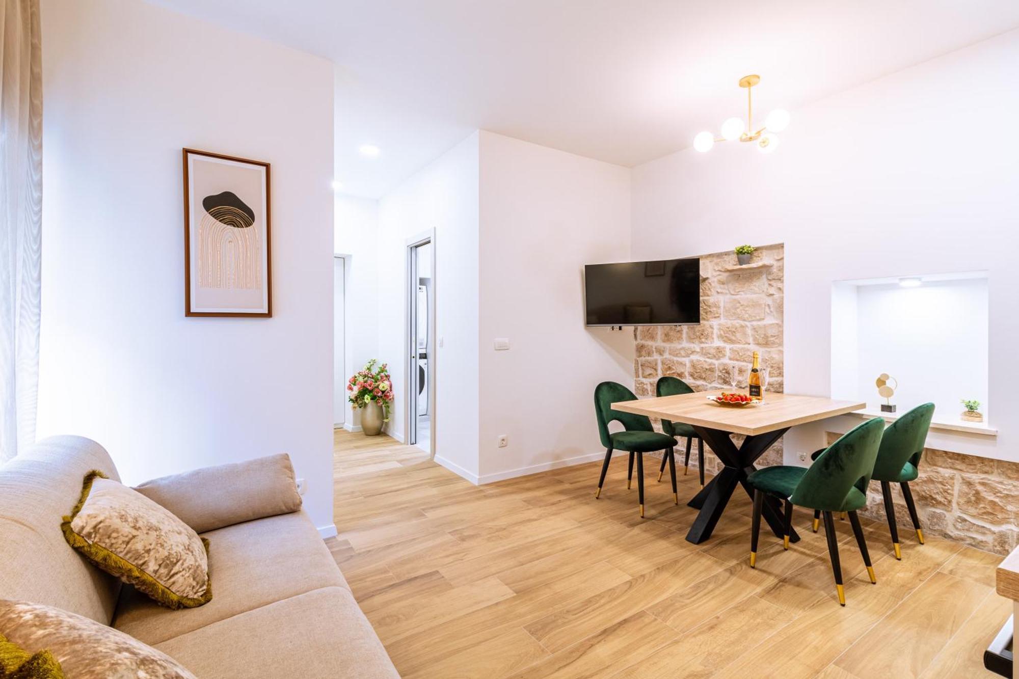 Luxury 2 Bedroom-2 Bathroom Apartment & Studio App With Rooftop Terrace Сплит Экстерьер фото