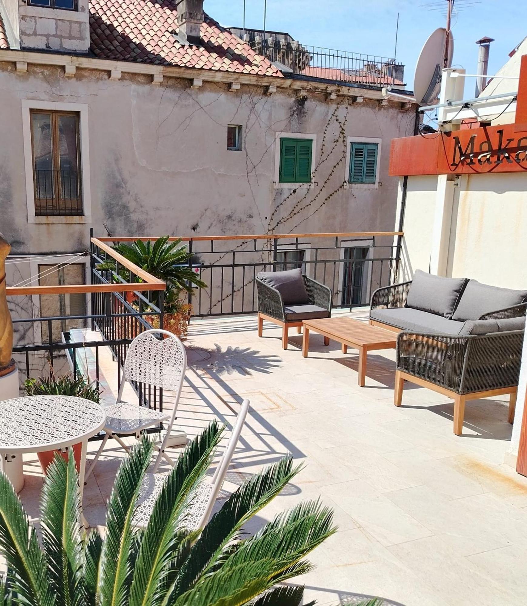 Luxury 2 Bedroom-2 Bathroom Apartment & Studio App With Rooftop Terrace Сплит Экстерьер фото